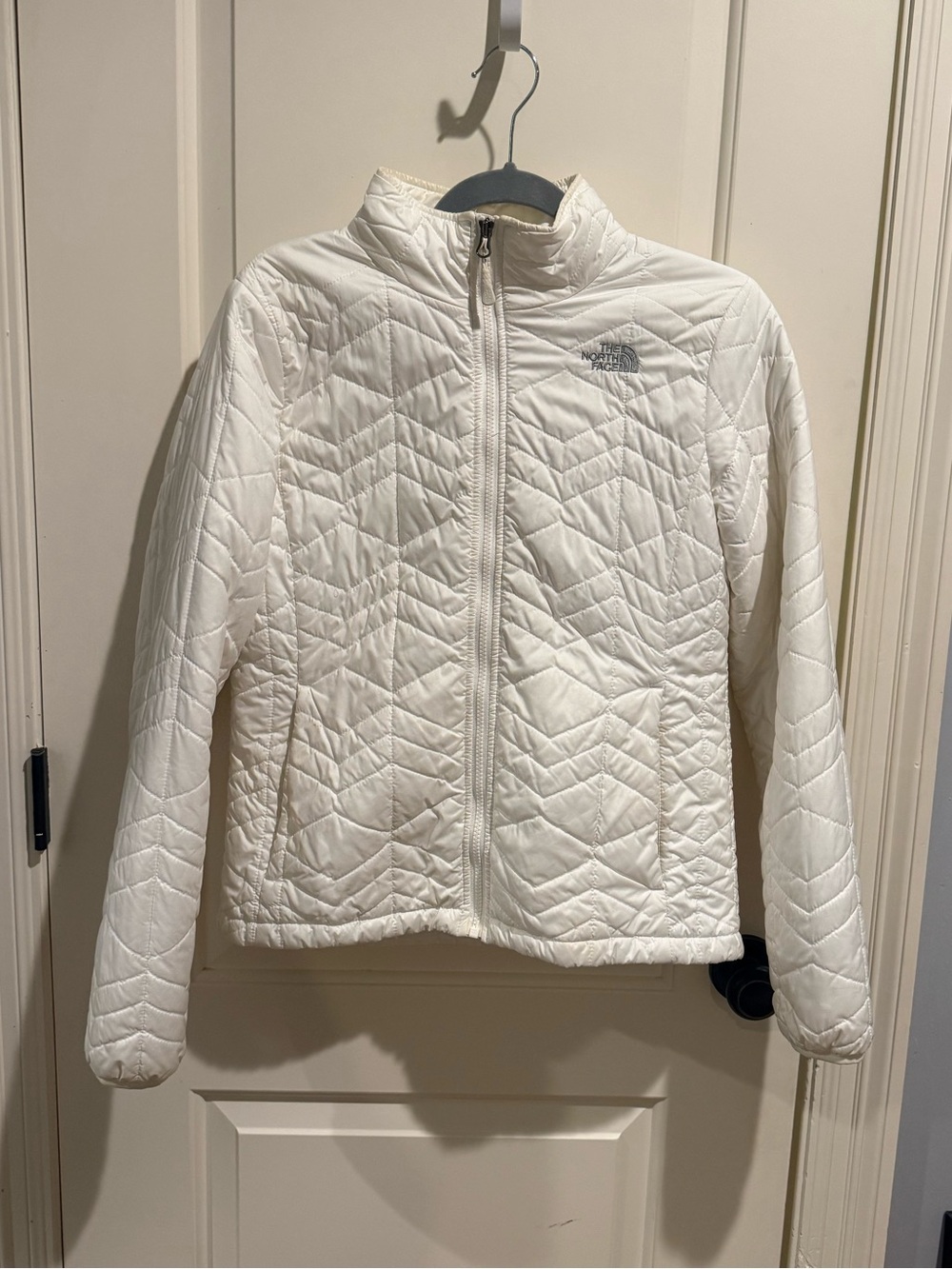 The North Face Women's White Bombay Insulated Jacket